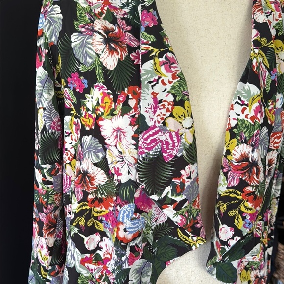 Colorful Floral Open-Front Jacket - Picture 4 of 8